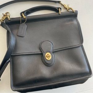 Vintage Black Coach Willis Cross Body Station Bag Style No. 9927